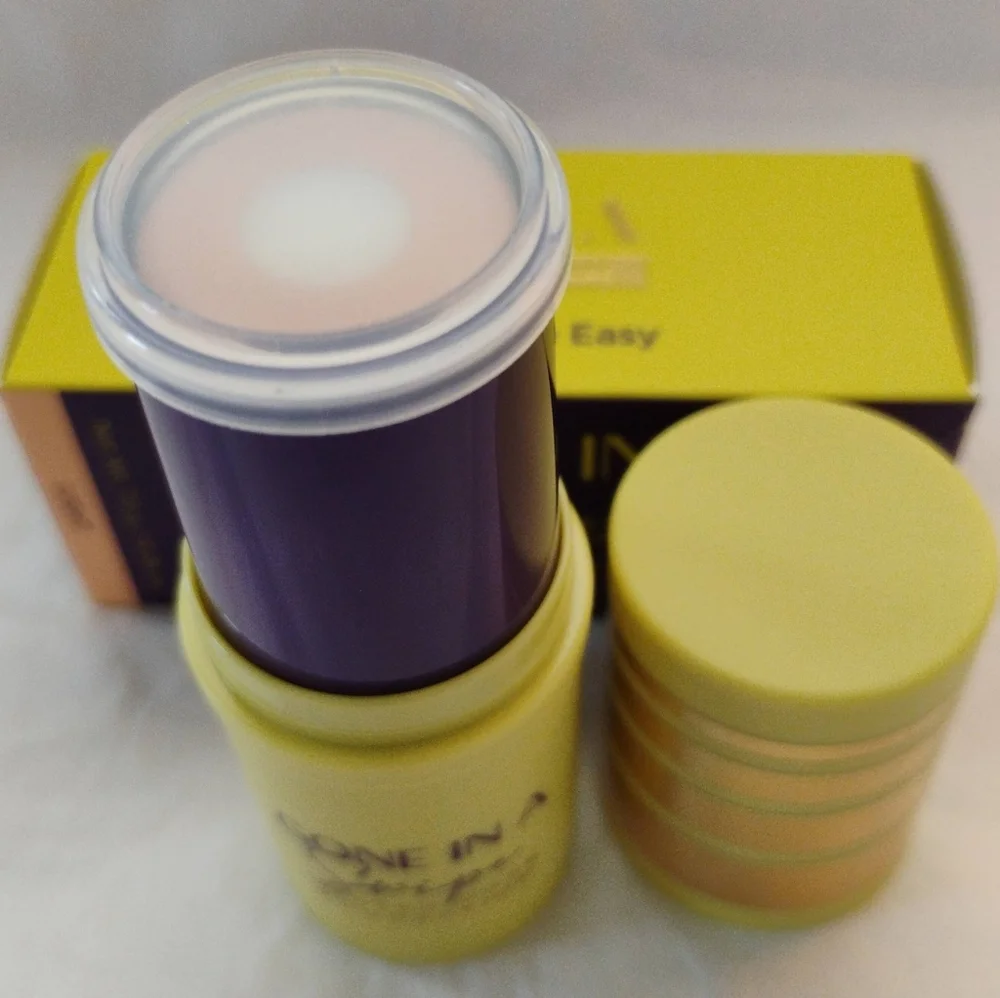 Kim Gravel LWYA Gone In A Swipe Center Core Foundation- Shade Light-New In Box - Picture 4 of 6